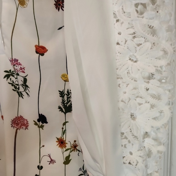 Nora Cora women's medium blouse. 3 button up long sleeve crochet. - Picture 3 of 7